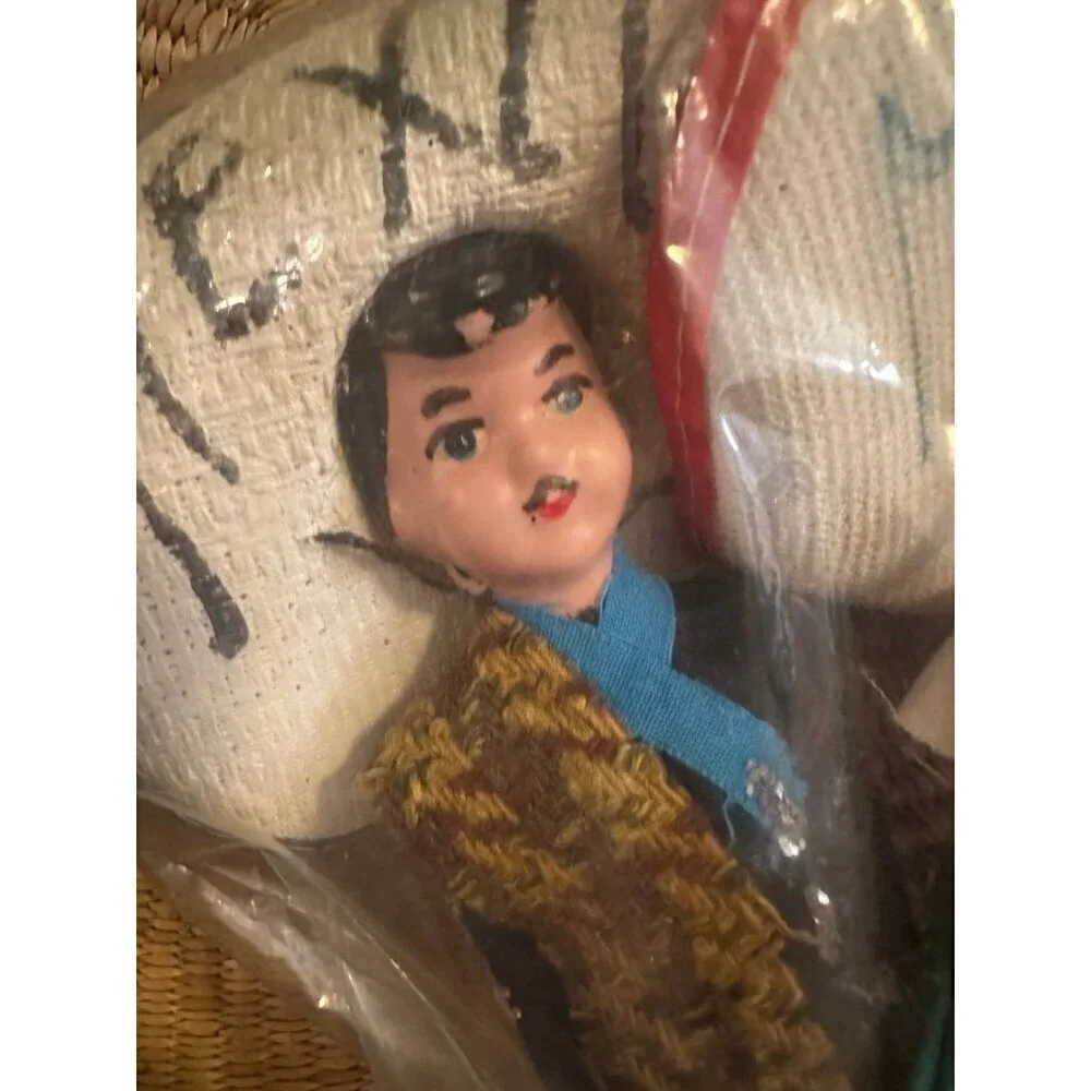 8” Mexico plastic Dolls